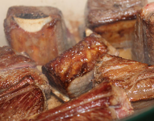 Get a nice brown sear on your short ribs. Browning Short Ribs