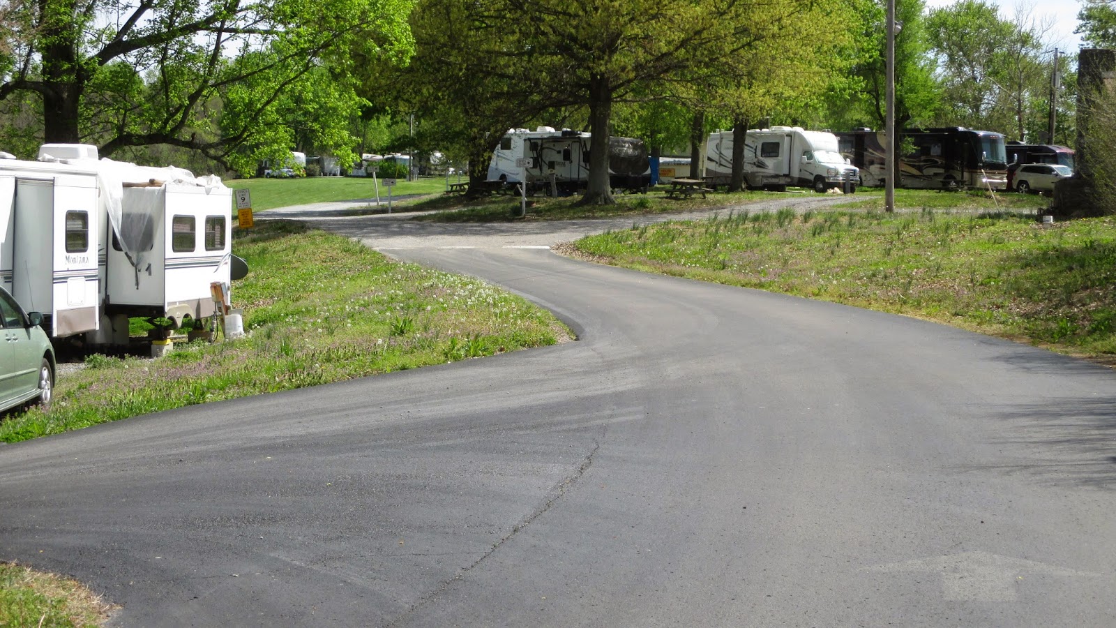 BLUE SKY AHEAD Countryside Resort TN