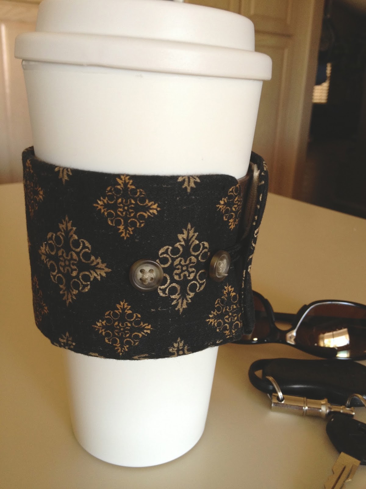 Handiworking: Sew a Coffee Cup Cuff :: Tutorial