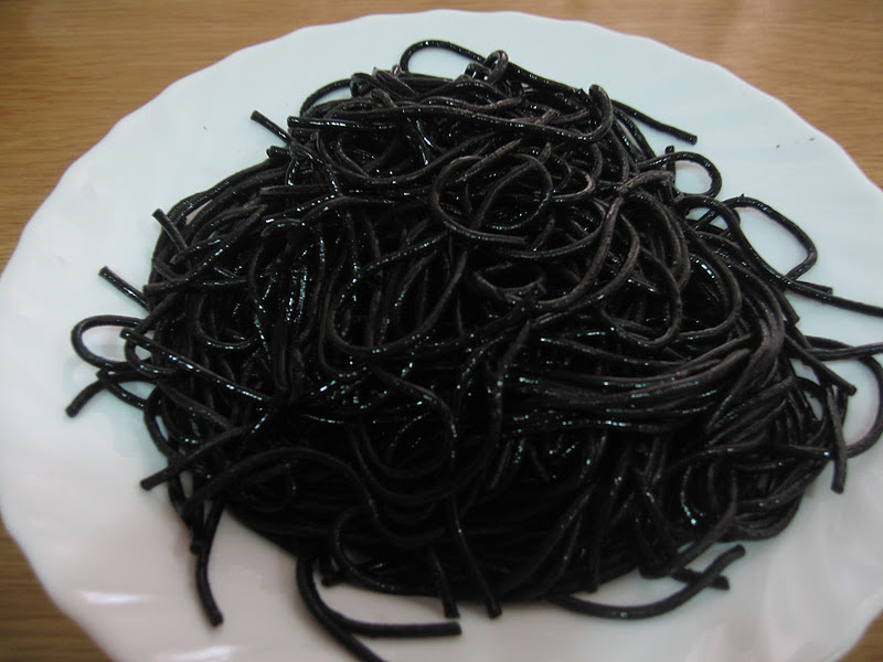 Mis recetas de cocina Pasta negra al azafrán ( de Merce y Miloly)
