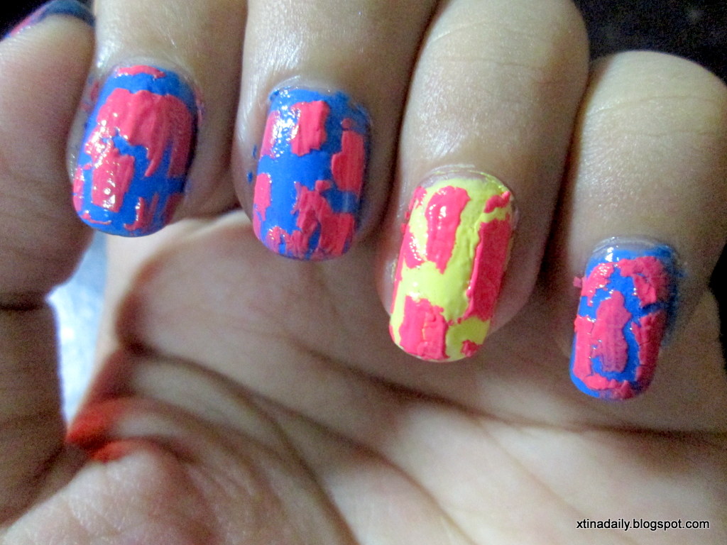 OMG Crack Nail Polish celebraTINg exisTENce