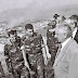 (Video) Gjenerali Shqiptarë Rrëzon me Kallash Avionin serb në Kroaci