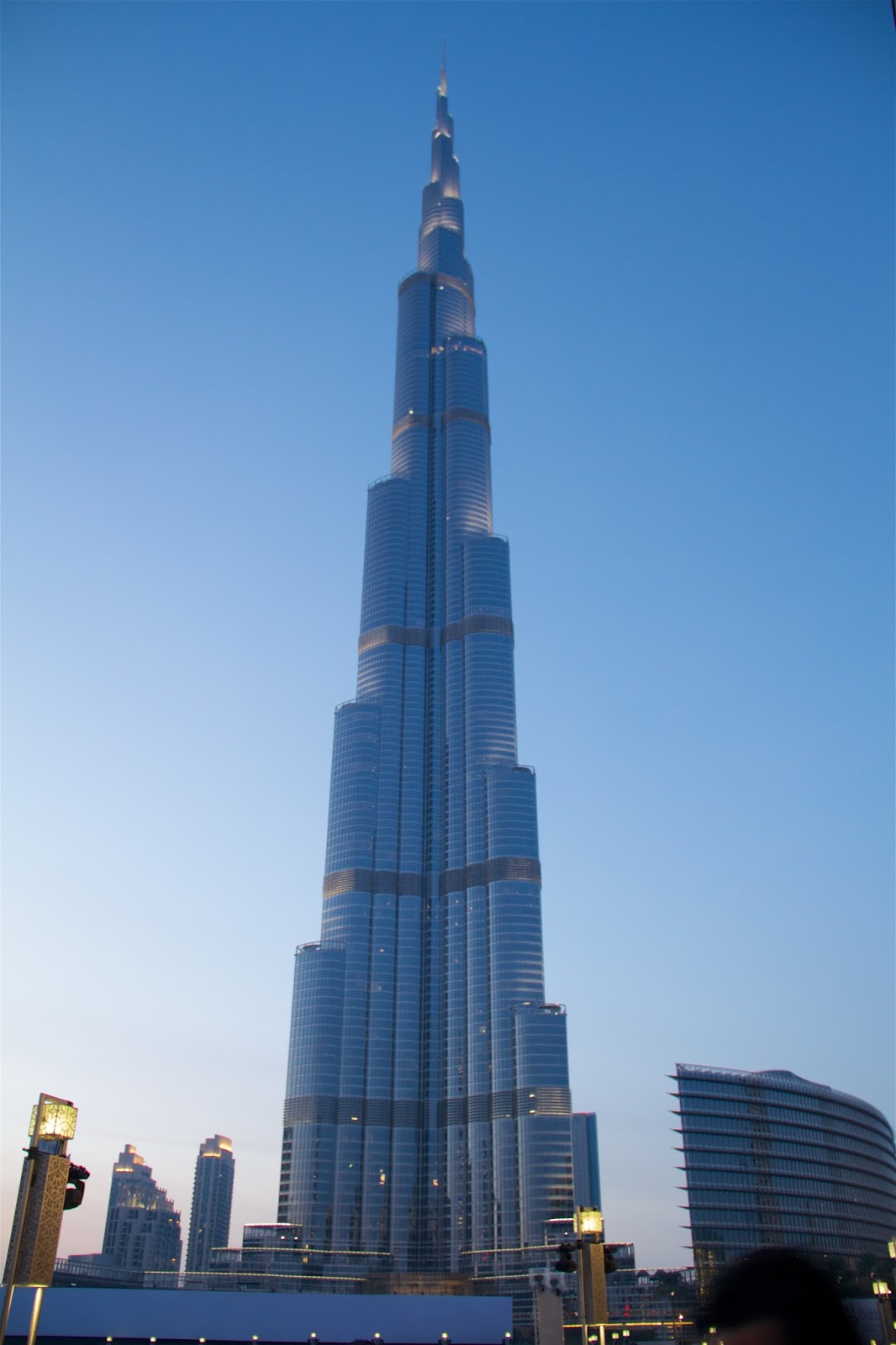 буш калиф дубай. 160 этажей. самый высокий небоскреб в дубае. небоскрёб бурдж-халифа в дубае. дубай бурдж халифа смотровая площадка.