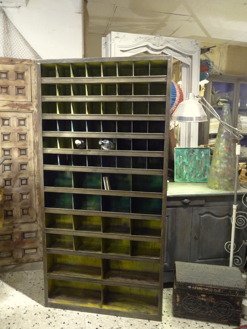 Meuble Casier Industriel Interesting Casier Mtal Haut Taupe With Meuble Casier Industriel Interesting Casier Mtal Haut Taupe With