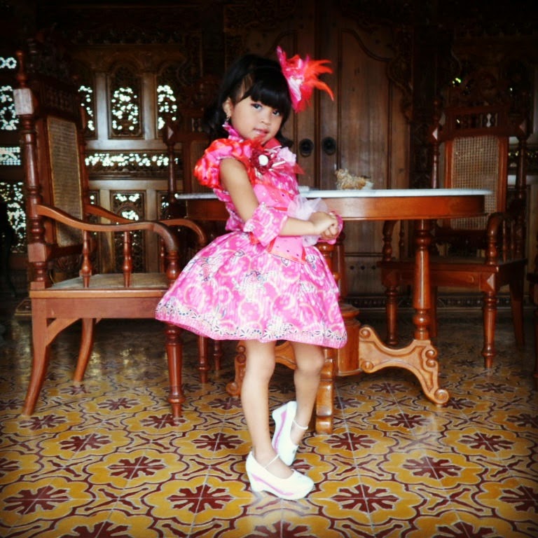 Cantiknya Busana Fashion Show Batik Casual Untuk Anak