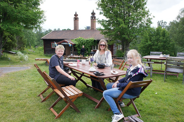 Madeléine, Gustav och Gabrielle Laurèntzen