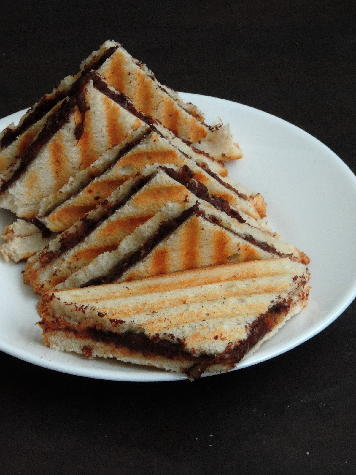 Cheese Chocolate Sandwich/Grilled Cheesy Chocolate Sandwich Cook N Click