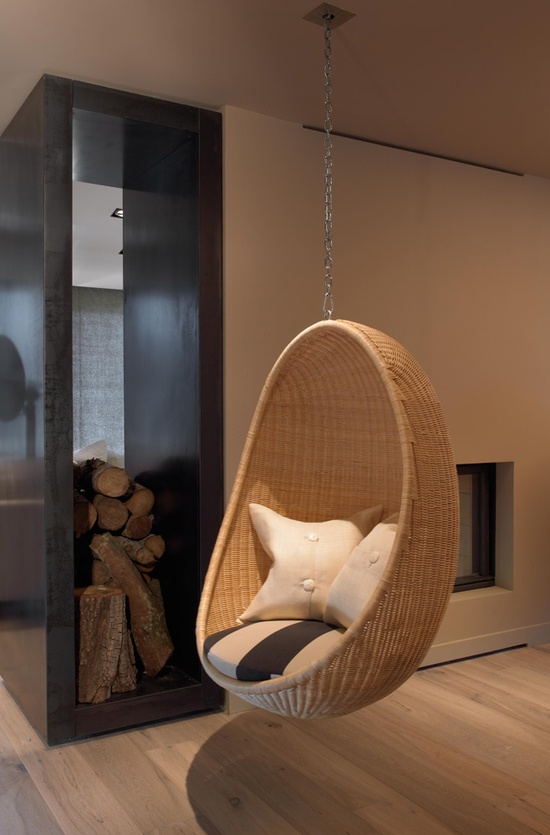 La Tienda a la Vuelta de la Esquina: Sorpresa en la escalera