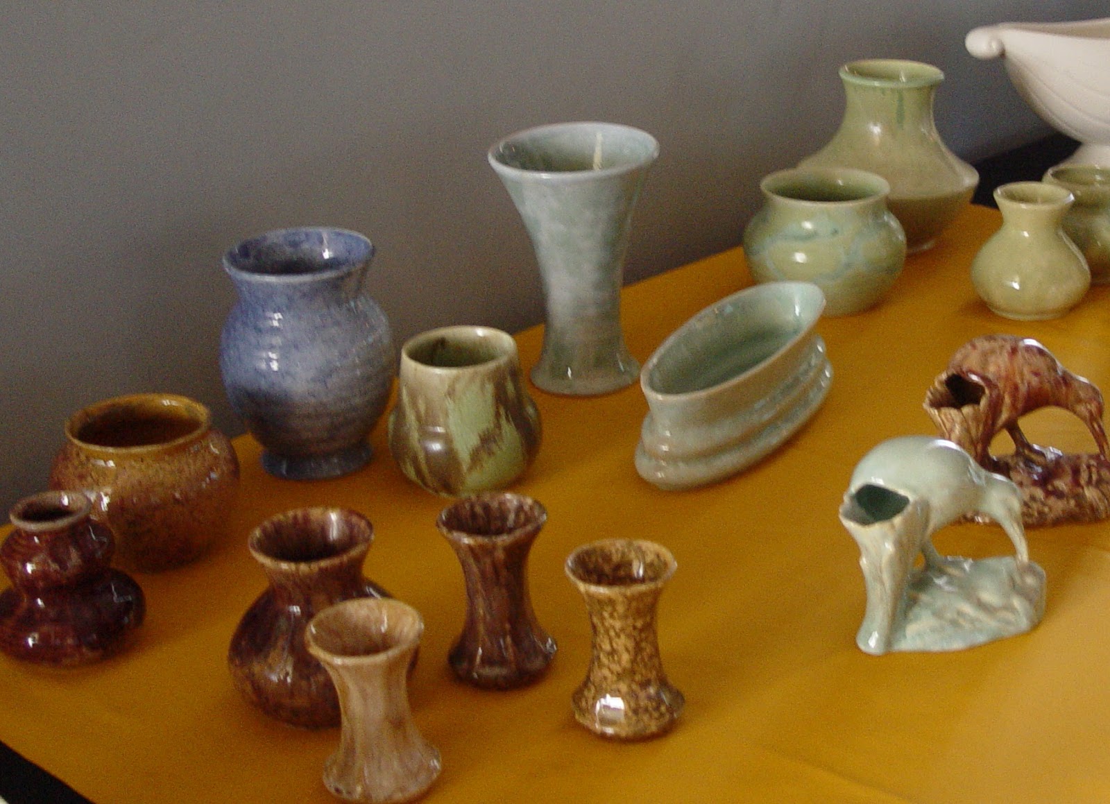 New Zealand Pottery and Crown Lynn with Valerie Trickle glaze what is it?