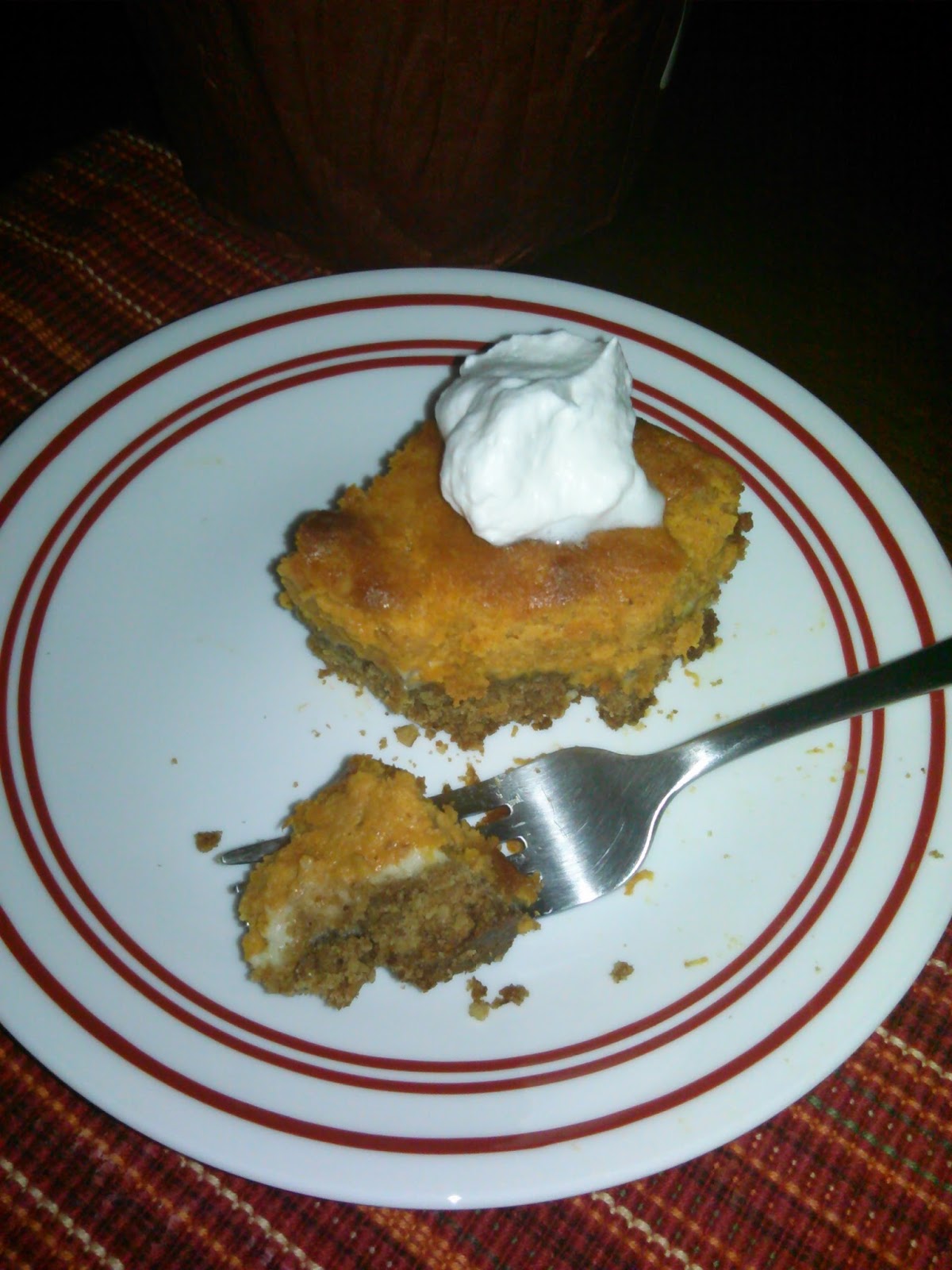 Fall Foods, Acitivities, and Decorating Pumpkin Pie Bars with Graham