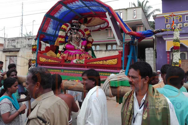 రెండు కర్రలపై నలుగురు పట్టుకొనేలా ఒక అరపను ప్రభలు - Prabhalu రెండు కర్రలపై నలుగురు పట్టుకొనేలా ఒక అరపను ప్రభలు - Prabhalu