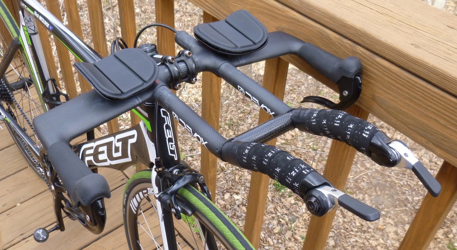 Tri Runner Rick New Felt Devox Aero Bars