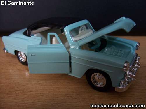 Chevrolet Bel Air- Año 1955 (auto a escala, detalle simple del motor) Chevrolet Bel Air- Año 1955 (auto a escala, detalle simple del motor)