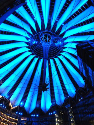 festival of lights, berlin, illumination, 2012, potsdamer platz, sony center