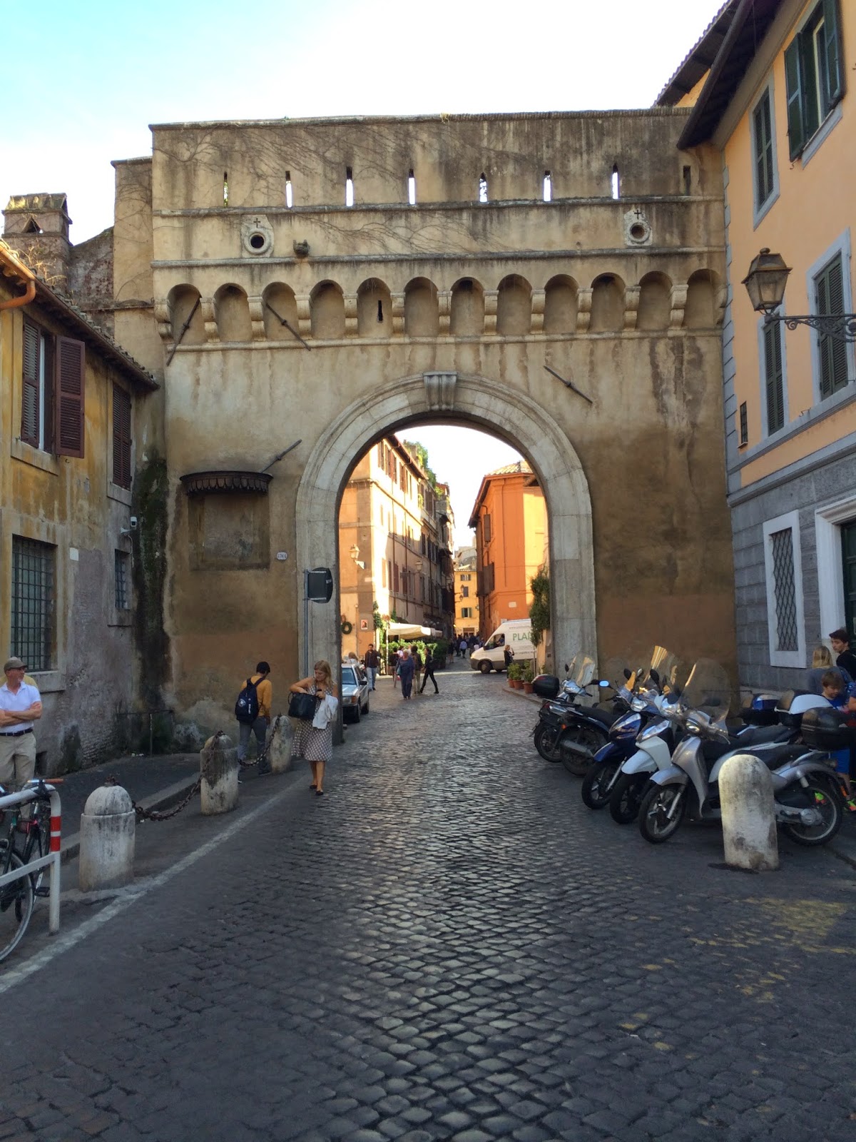 5-Things-I-Adore-About-Rome-Walking-In-Rome 5-Things-I-Adore-About-Rome-Walking-In-Rome