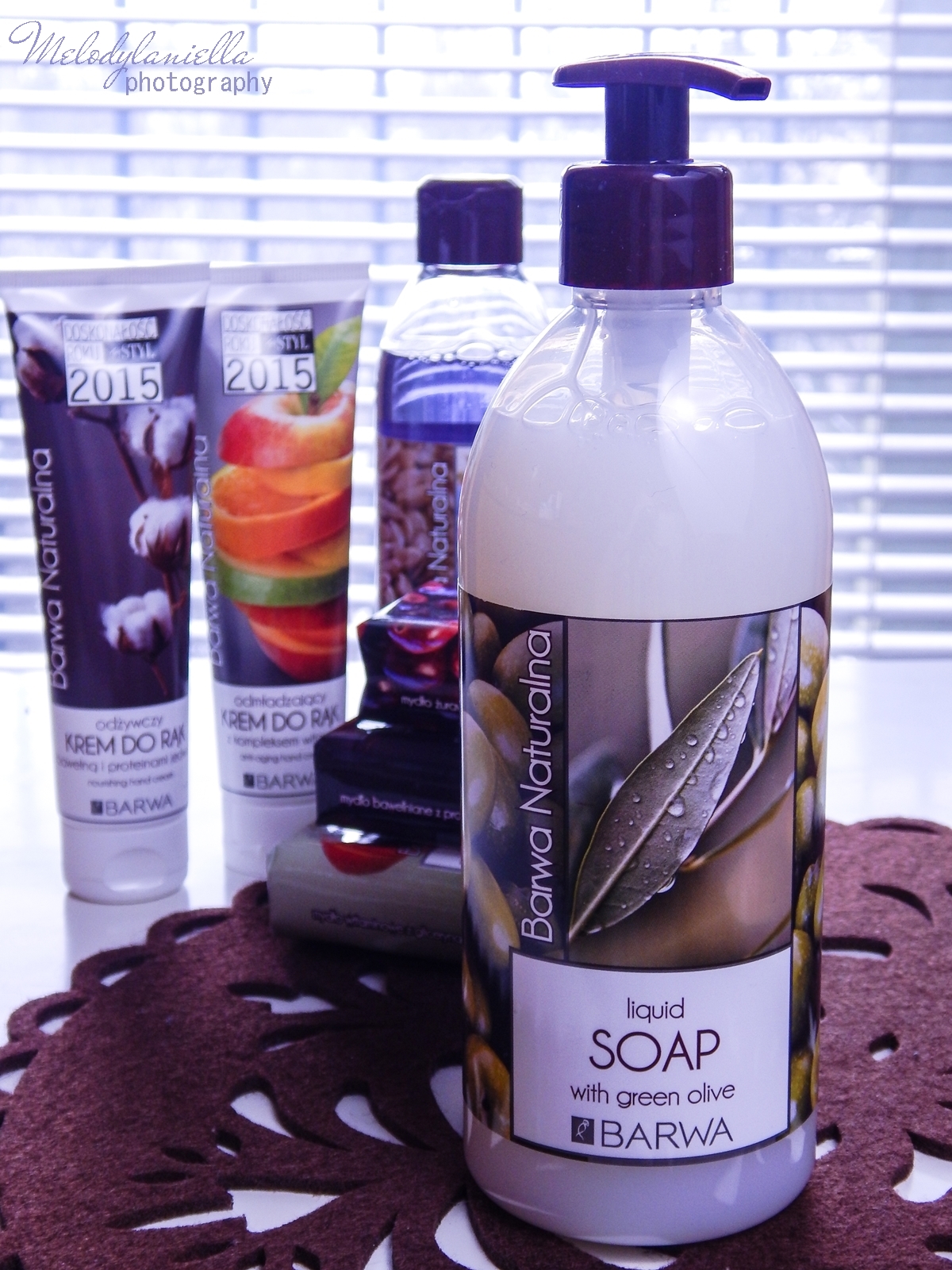 4 barwa naturalna kosmetyki mydła recenzja barwa mydło naturalne szampon naturalny mydło w płynie owoce natura hipoalergiczne kremy do rąk oliwkowe mydło
