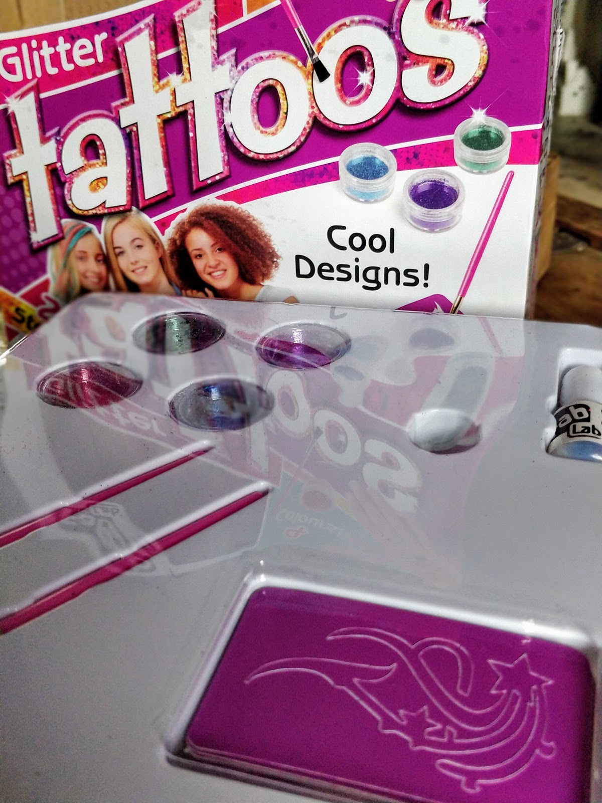 Interplay Fab Lab Glitter Tattoos & Nail Art Sets Review