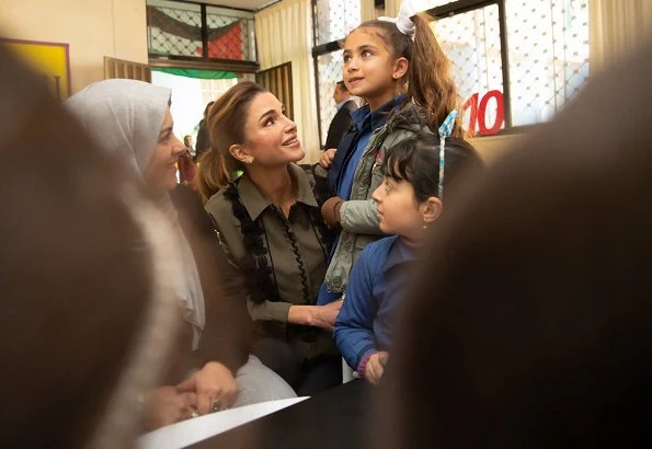 Queen Rania launched online educational platform Edraak’s mathematics curricula
