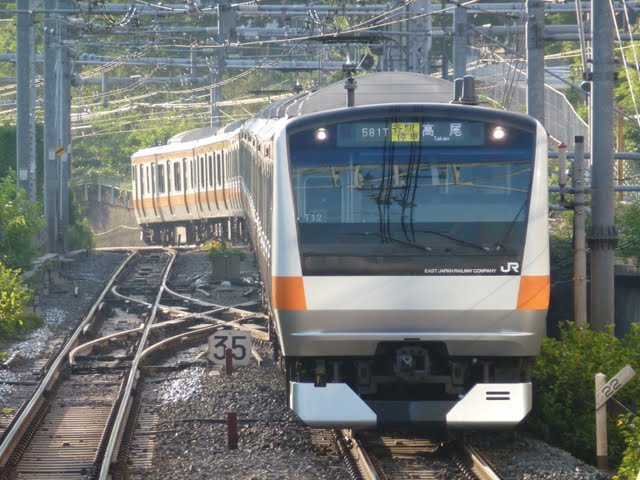 中央線各駅停車　高尾行き　E231系(平日7本運行)
