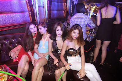 Porn Women Saigon Fucking 13