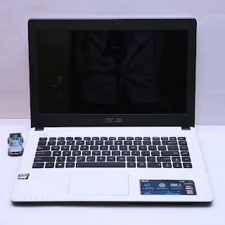 Laptop ASUS X452EA | AMD E1 | Di Malang