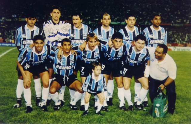 tenis futsal manoel tobias