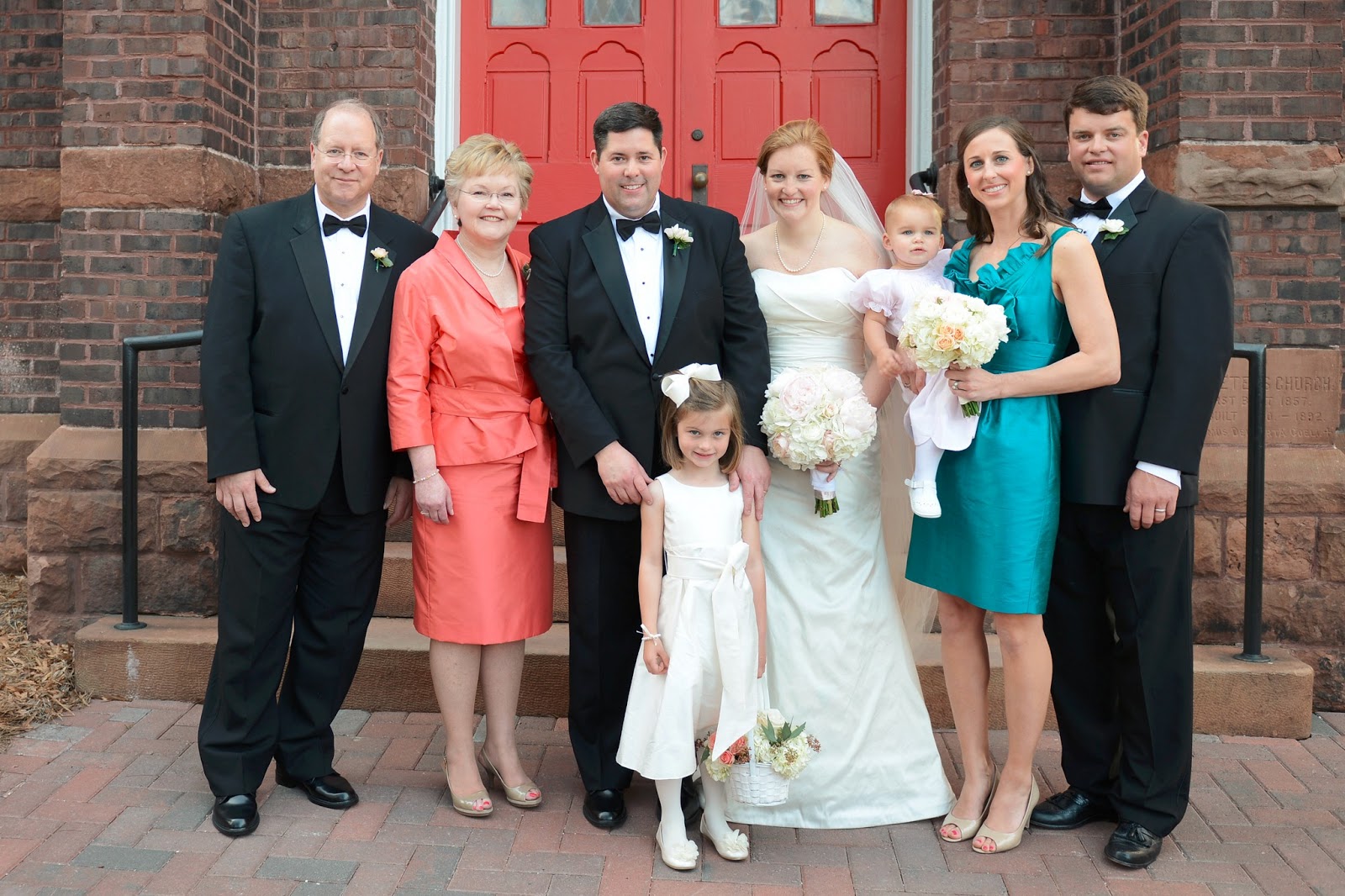 Classic Annie. Wedding Pictures Family and Bridal Party