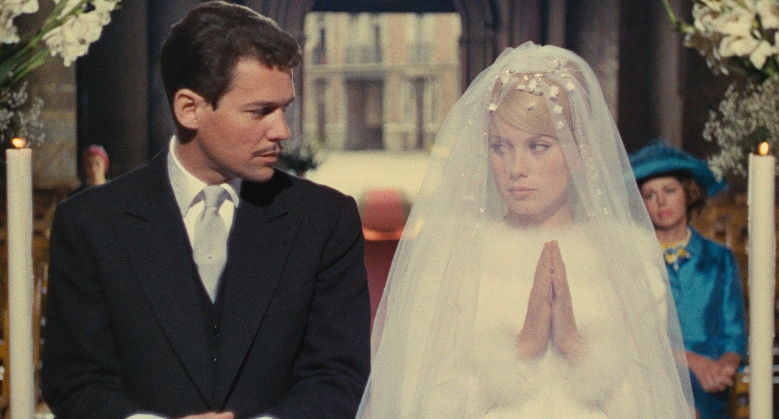 Movie Review "The Umbrellas of Cherbourg" (1964) Lolo Loves Films