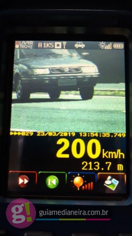 Radar da PRF flagra carro a 200 km/h na BR 277 em Medianeira