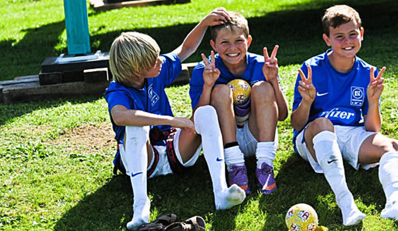 boys wearing nike socks