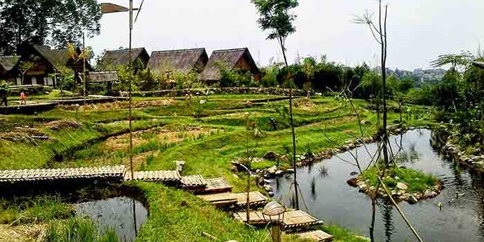 DAMPAK SOSIAL-BUDAYA PENGEMBANGAN DESA WISATA ~ INDONESIA CULTURE AND