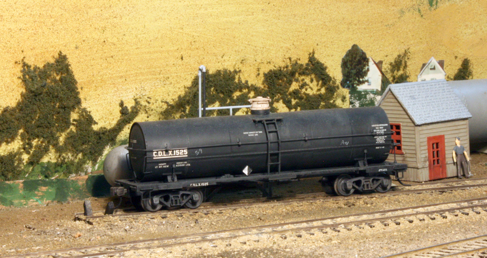 modeling the SP Choosing a model car fleet, Part 15 tank car issues