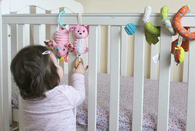 Infantino Pink Jittery Elephant and Pink Dog Chime Review