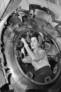 Rosie the riveter, trabajadora ejemplo de apoyo de la mujer a la II Guerra Mundial 8-Marzo-Dia-internacional-mujer