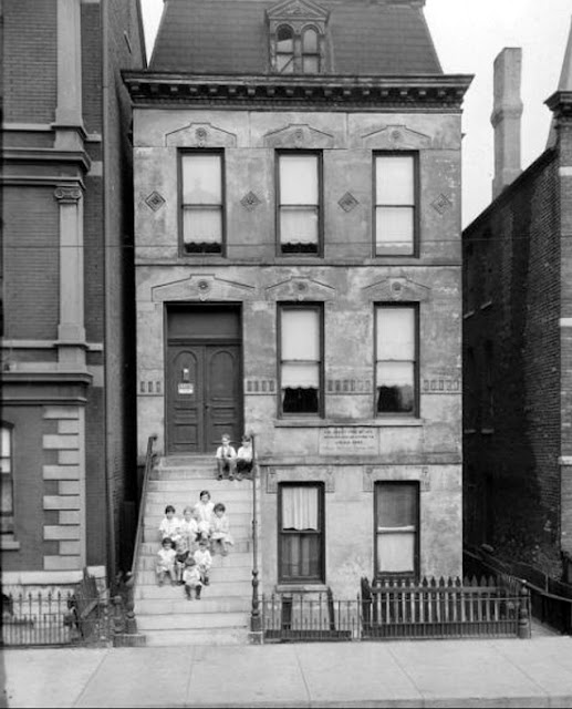 The Digital Research Library of Illinois History Journal™ The O'Leary