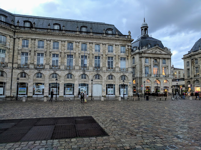 What to see in Bordeaux in October: Place de la Bourse