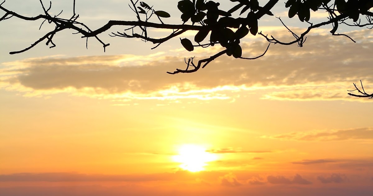 Langit, Senja dan Aku: Filosofi Senja