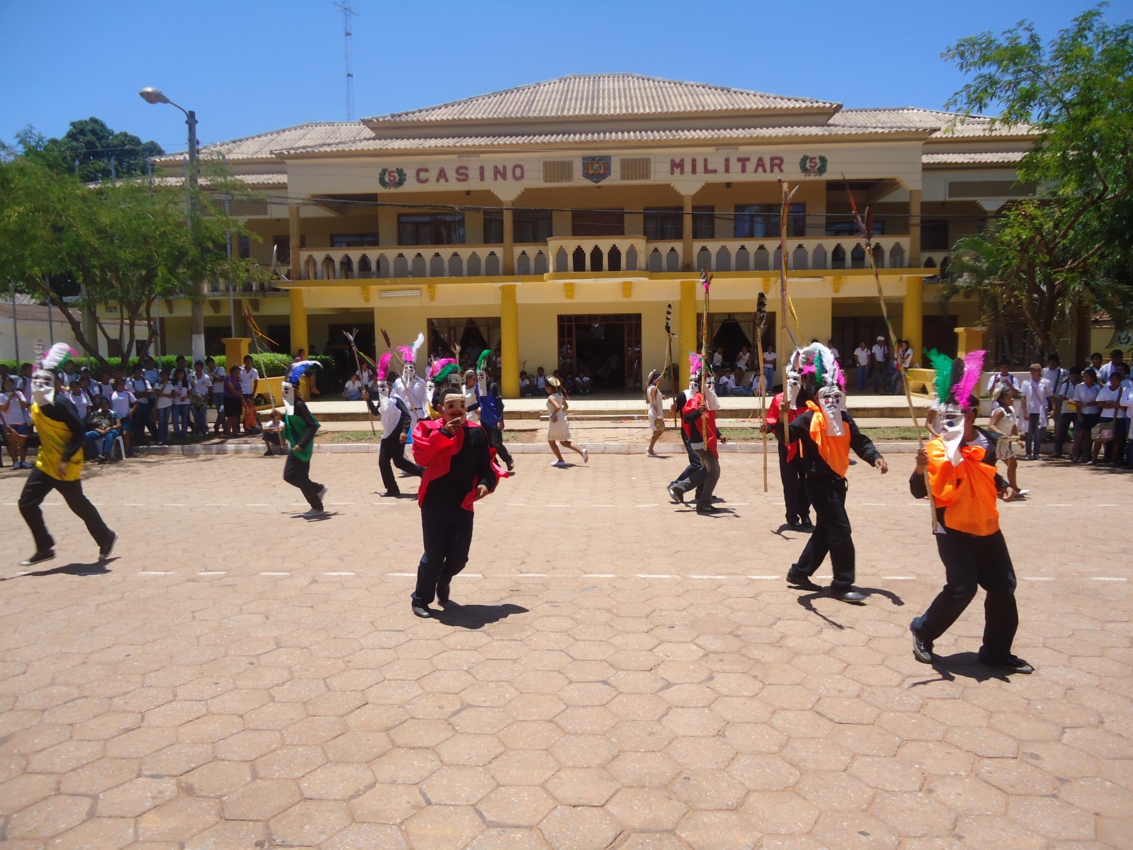 Robor Es Turismo Feria Estudiantil Sobre Democracia Intercultural 