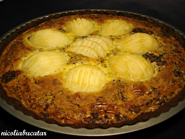 TARTA CU PERE SI CIOCOLATA