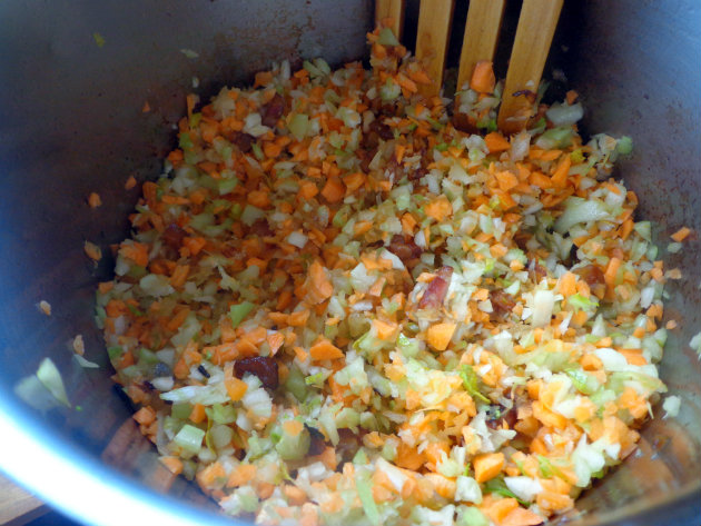 Hearty chickpea soup by Laka kuharica: add carrots and celery to the bacon and onion