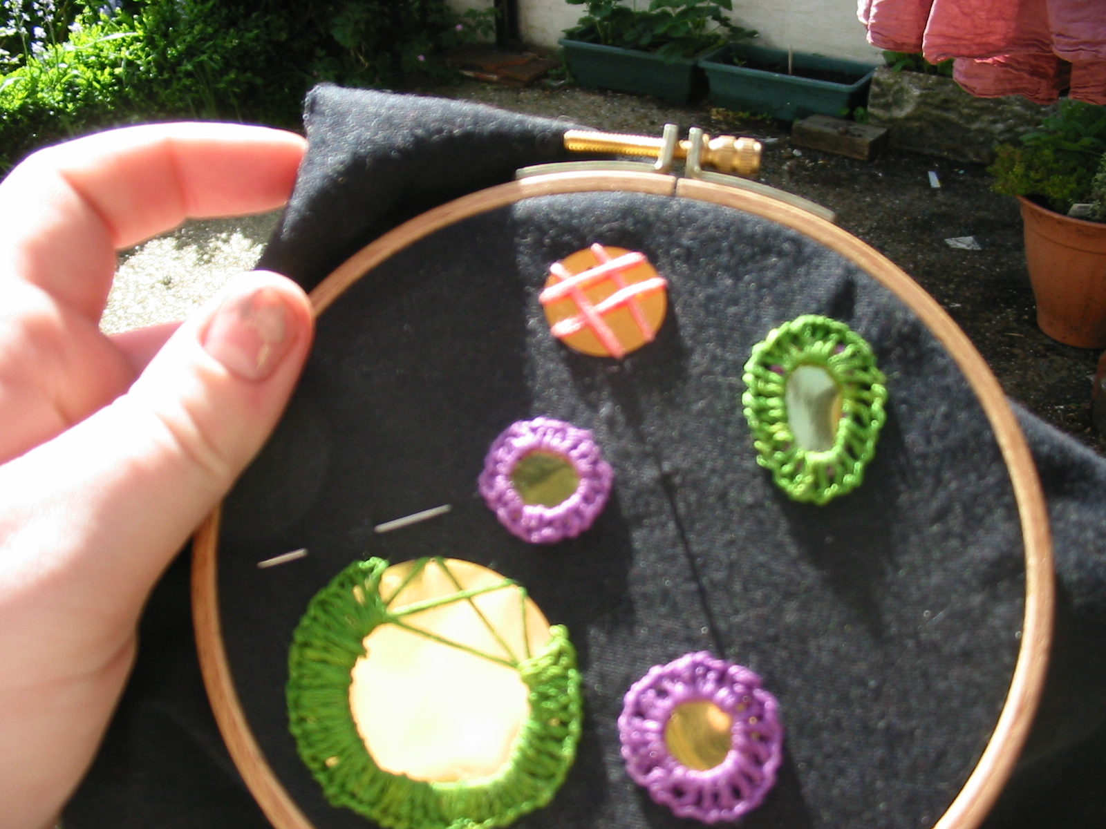 Bunny's Novel Cleansers: Tuesday Tutorials; Shisha Embroidery Stitches