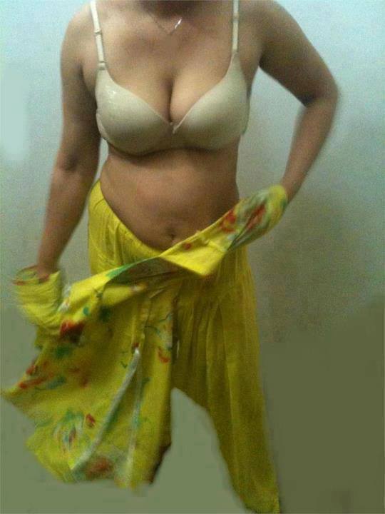 Mama Bhanji Xxx Vidio Jabardesti - mama na or ma na ak sath chudai krwai sexy inden kahani real ...