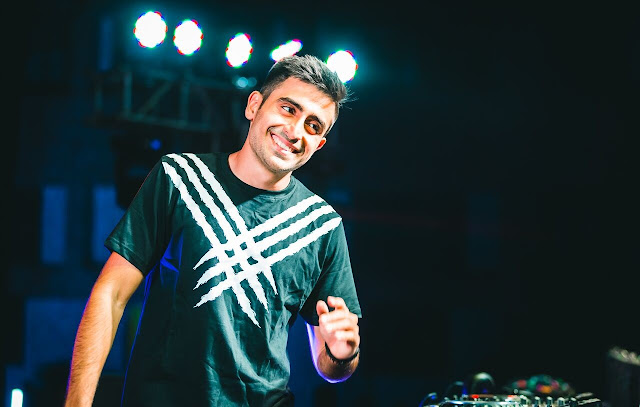 DJ SHAAN becomes the first Indian artist to be signed by VIRGIN EMI RECORDS UK DJ SHAAN becomes the first Indian artist to be signed by VIRGIN EMI RECORDS UK