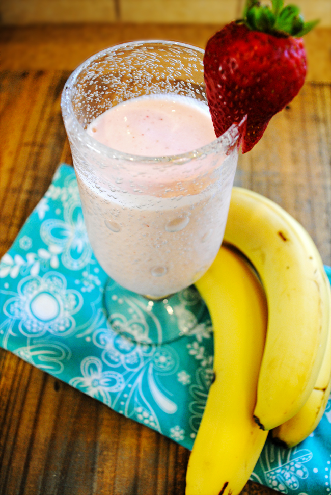 3 Minute Frozen Fruit Smoothie - Thrifty Frugal Mom