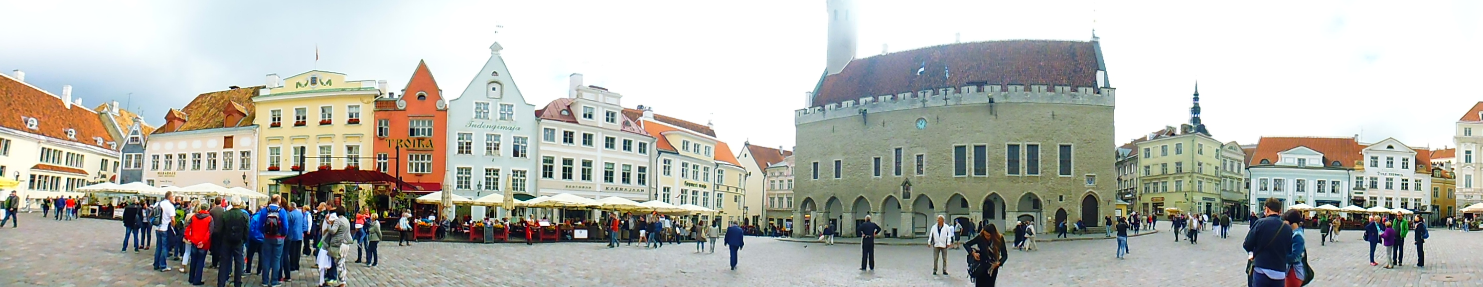 Raekoja Platz (Plaza del Ayuntamiento) (Tallinn) (Estonia) (@mibaulviajero)