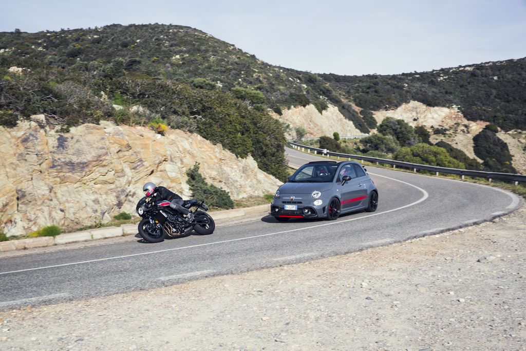 Abarth 695 Xsr Yamaha Eine Faszinierende Sonderserie Im Zeichen Des Skorpions