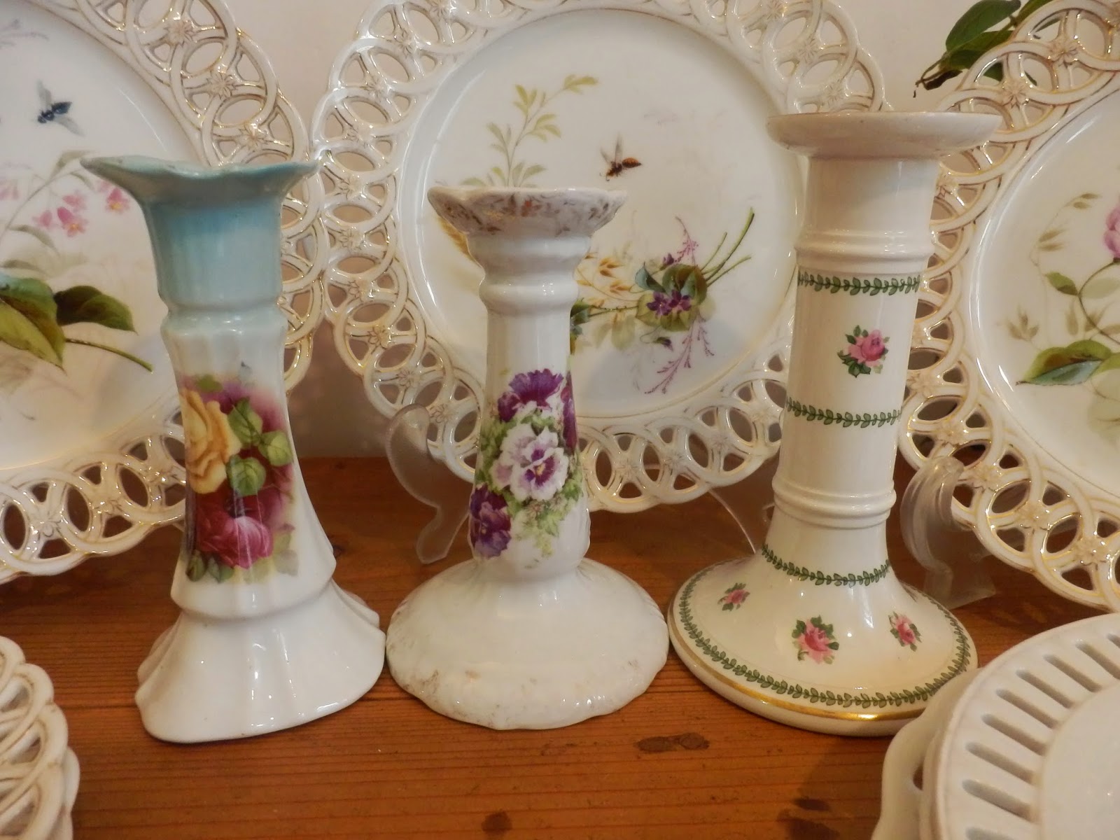 House of Pottery Lovely plates （手描きのプレート）