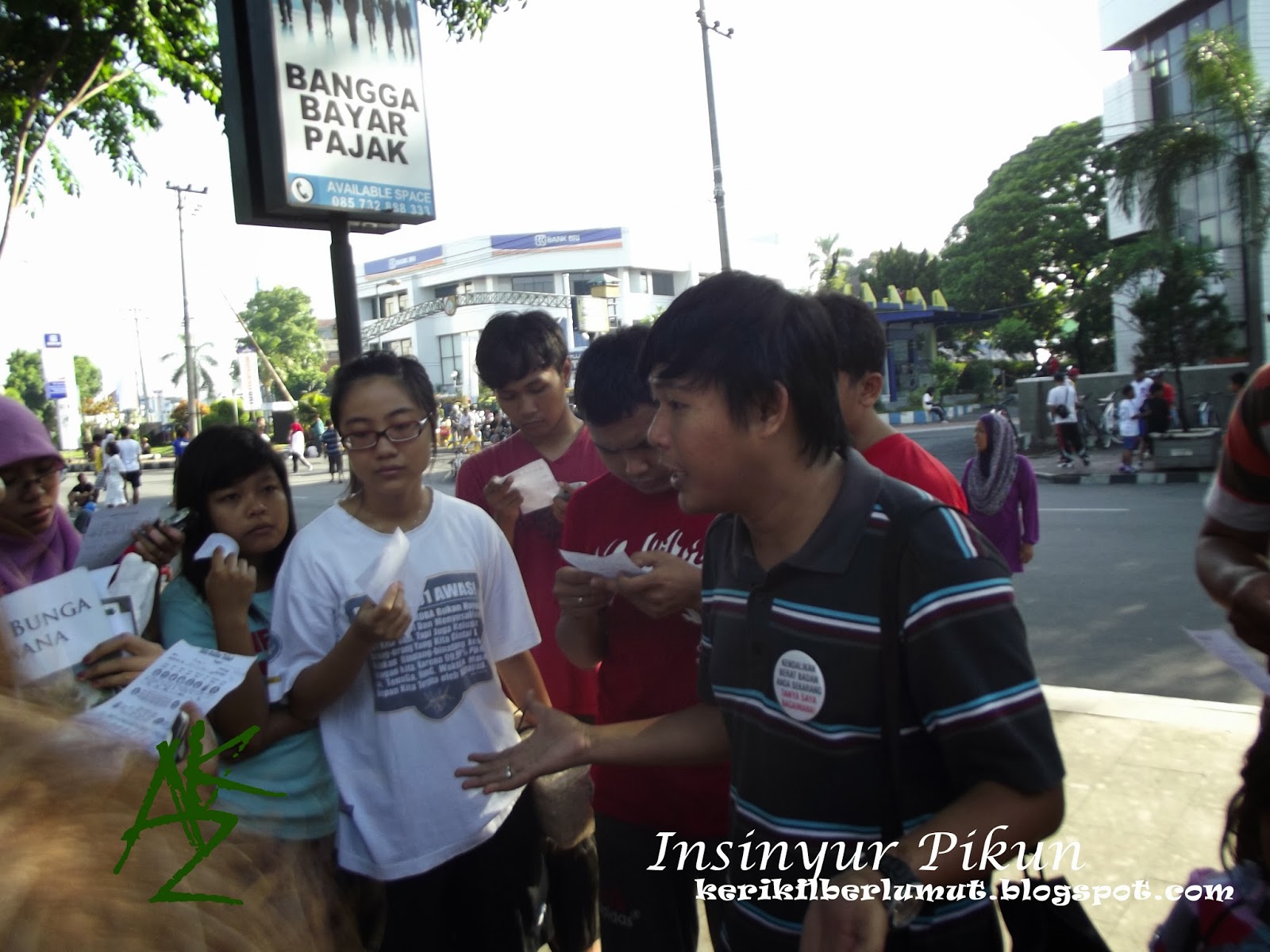 Penyuluhan Kesehatan Pameran Alutsista dan Car Free Day di Jember