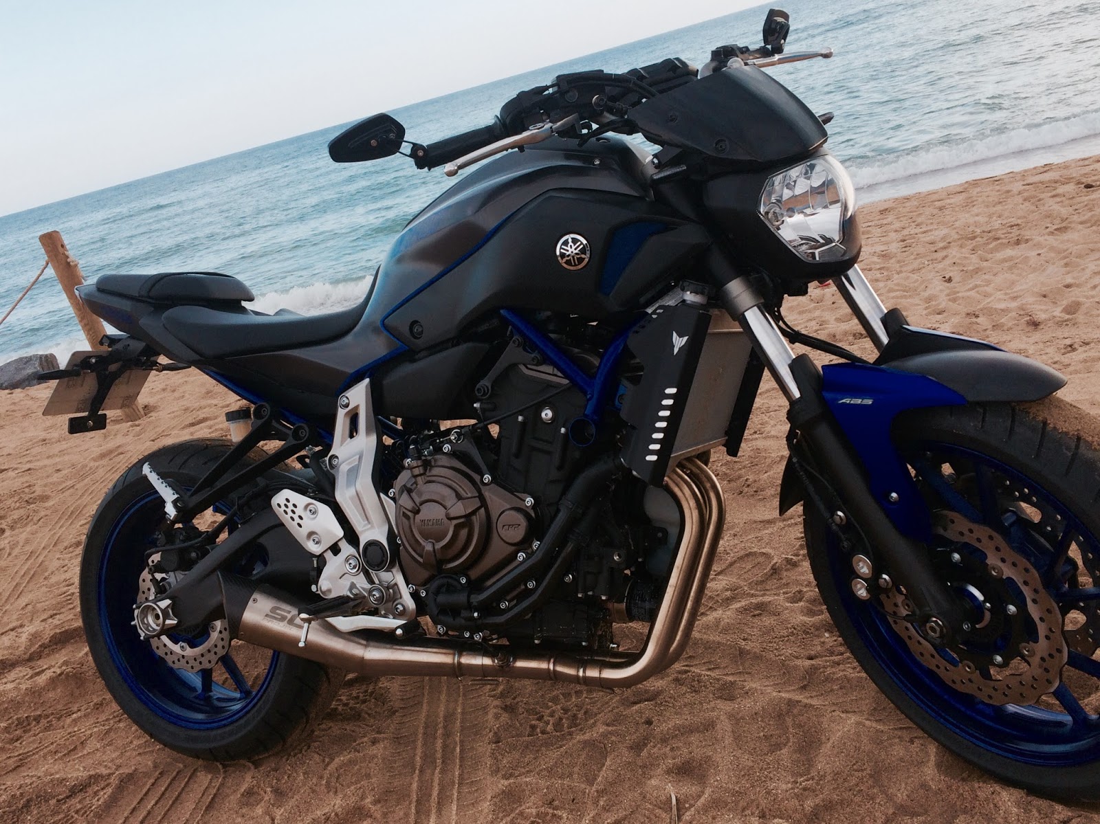  Para Yamaha MT07 MT 07 MT-07 2014-2021 Motocicleta Espejos  Laterales Inversos Azulados Espejos Retrovisores Moto Accesorios CNC  (Color: Azul) : Automotriz