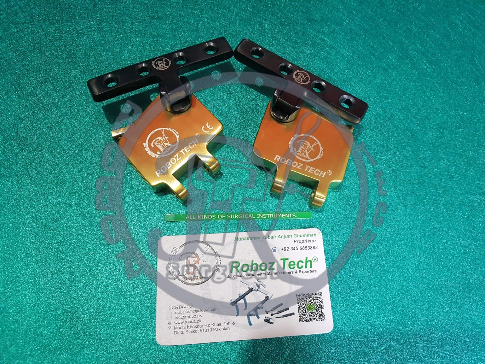 Roboz Tech Koros Super Slide Retractor made by Roboz Tech Surgical